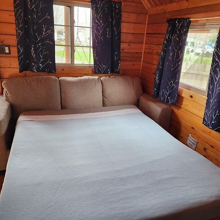 Redwood Coast Cabins And Rv Resort Eureka Ngoại thất bức ảnh
