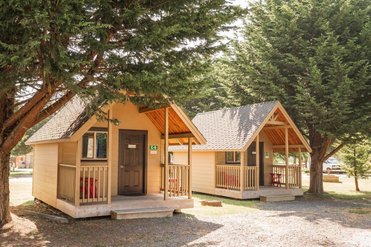 Redwood Coast Cabins And Rv Resort Eureka Ngoại thất bức ảnh