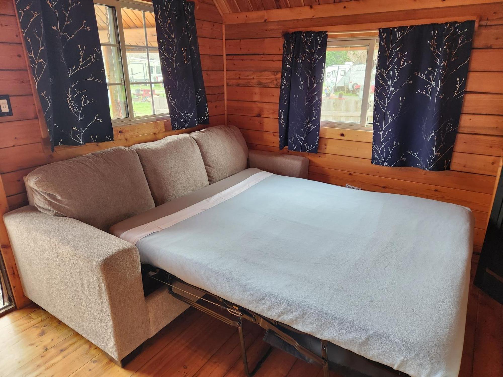 Redwood Coast Cabins And Rv Resort Eureka Ngoại thất bức ảnh